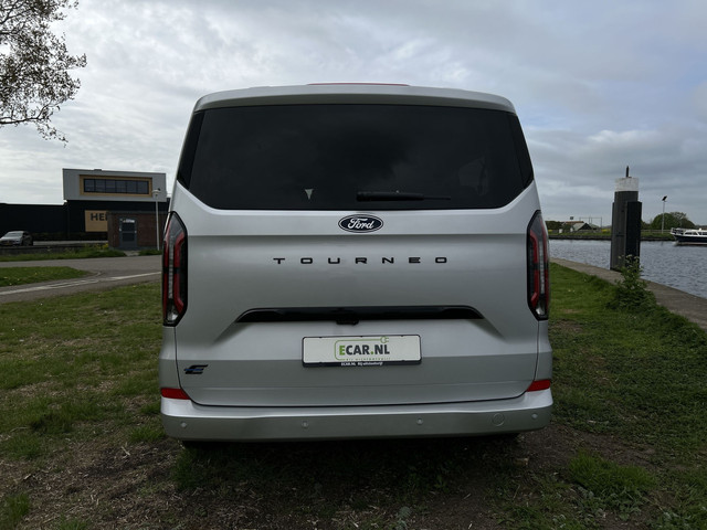 Ford Tourneo