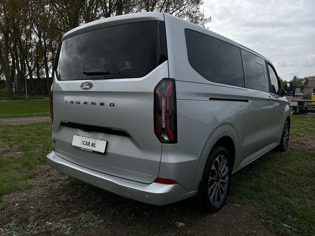 Ford Tourneo