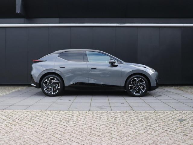 Lynk & Co 02