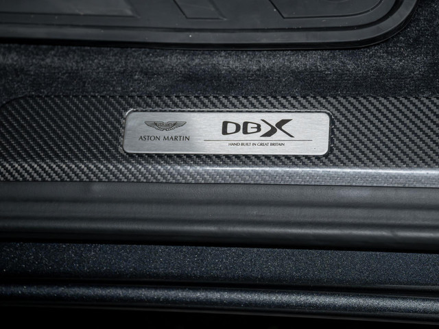 Aston Martin DBX