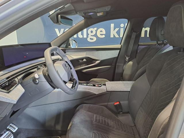 Peugeot E-5008