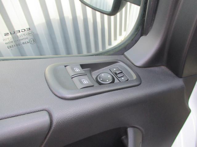 Nissan NV400