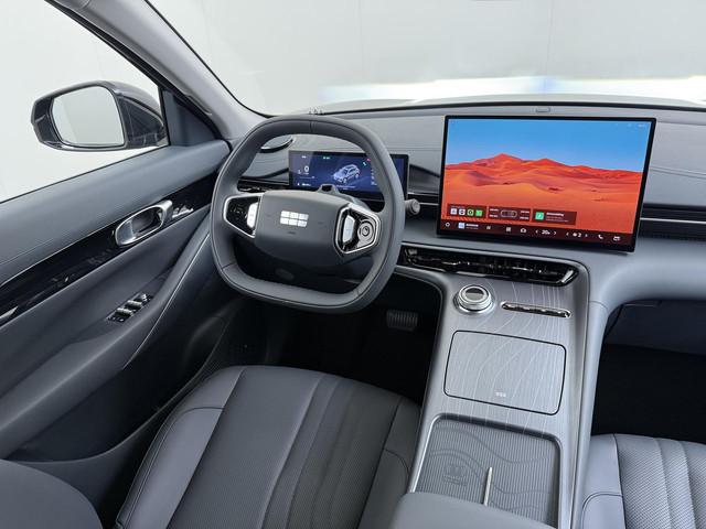 Geely E5