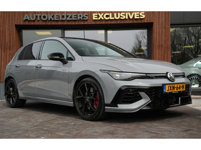 Volkswagen Golf 2024 Benzine