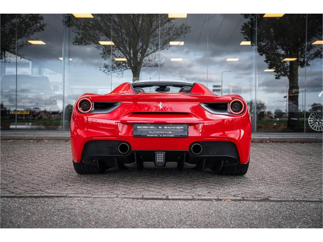 Ferrari 488