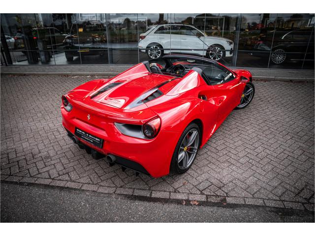 Ferrari 488