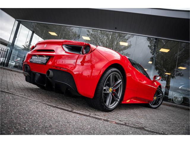 Ferrari 488