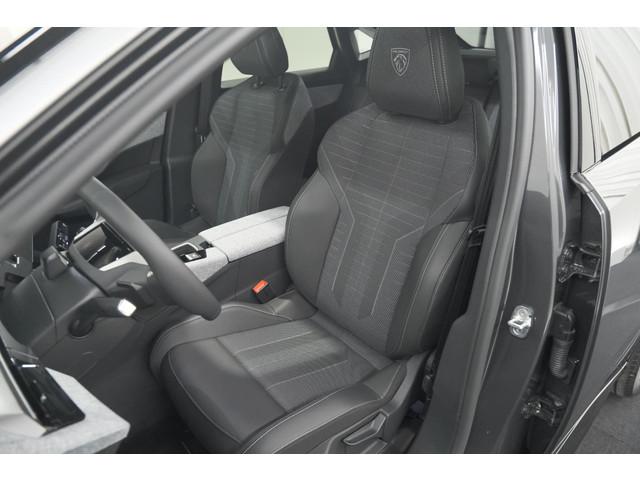Peugeot E-3008
