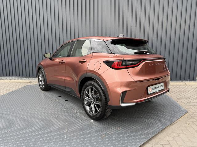 Lexus LBX