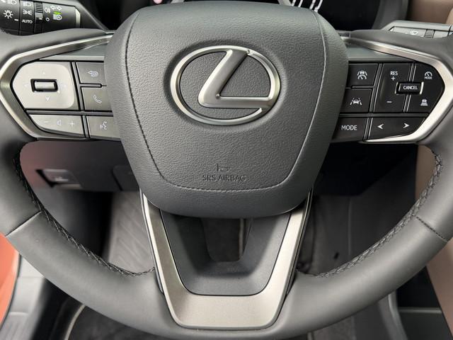 Lexus LBX
