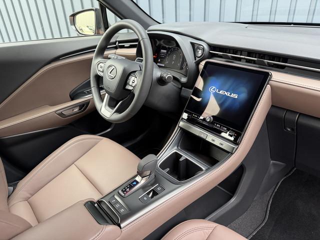 Lexus LBX