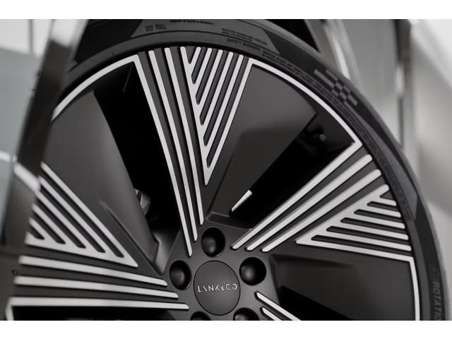 Lynk & Co 08