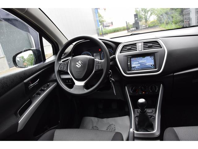 Suzuki S-Cross