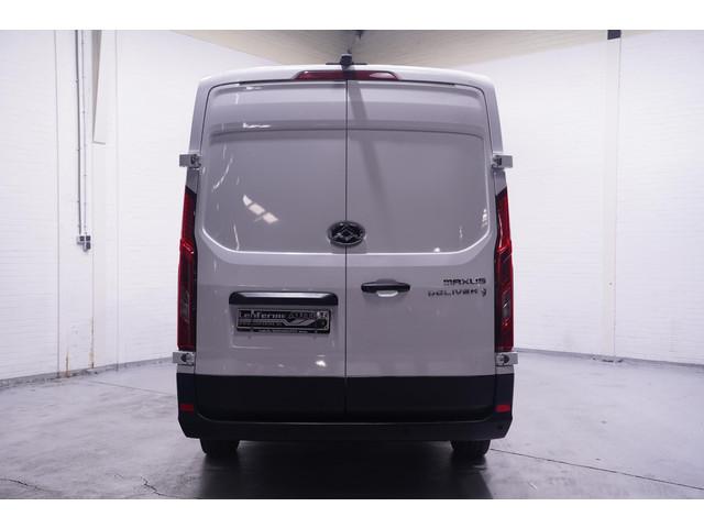 Maxus Deliver9