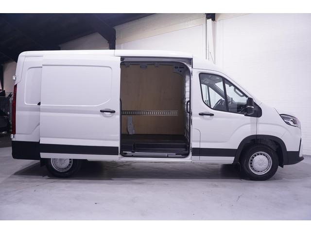 Maxus Deliver9