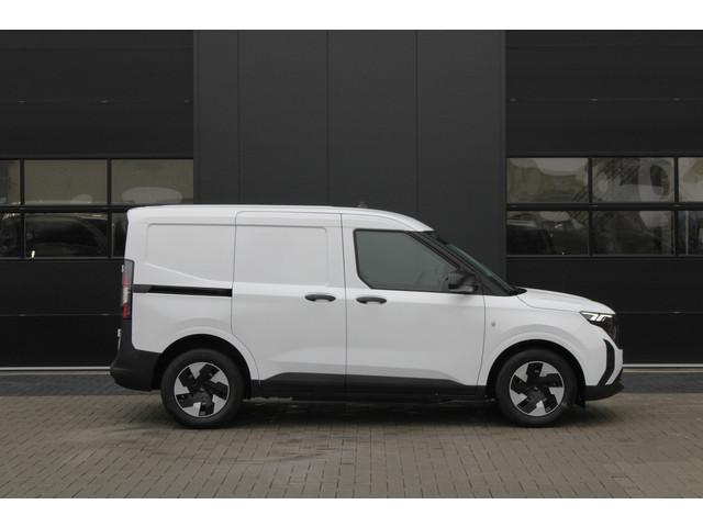 Ford E-Transit Courier