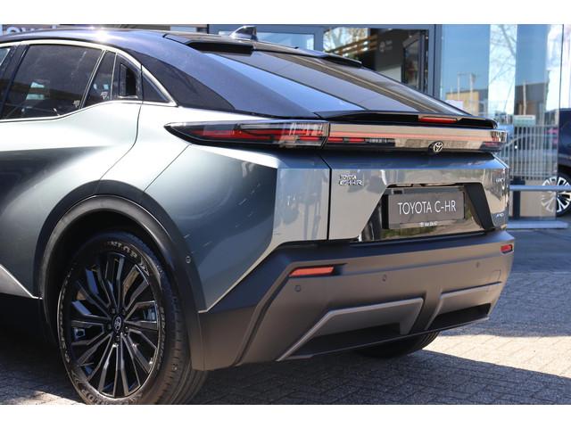 Toyota CHR +