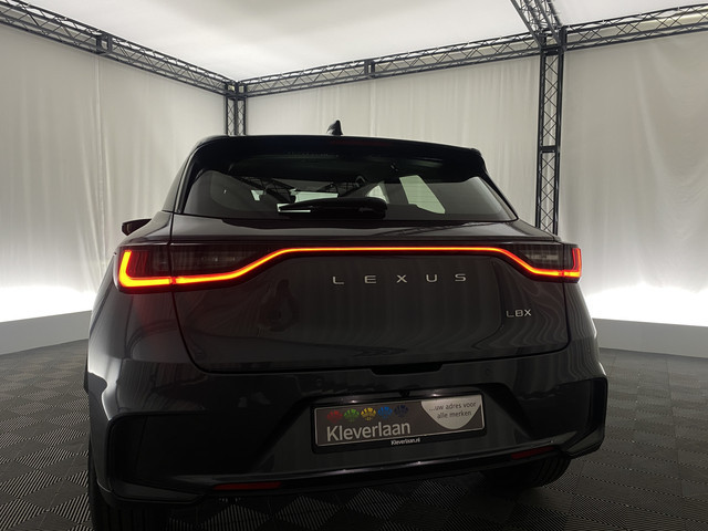 Lexus LBX