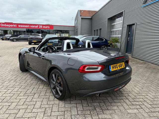 Fiat 124 Spider