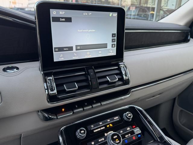 Lincoln Navigator
