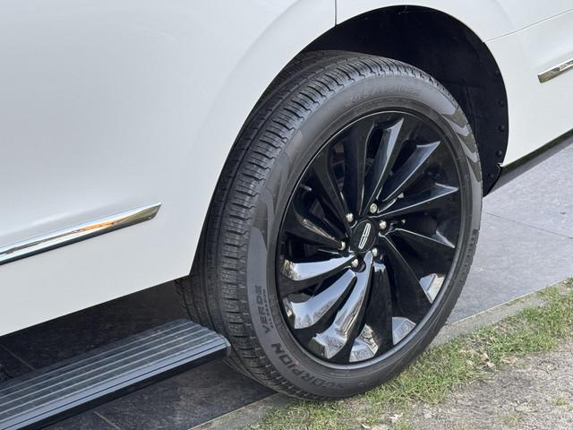 Lincoln Navigator