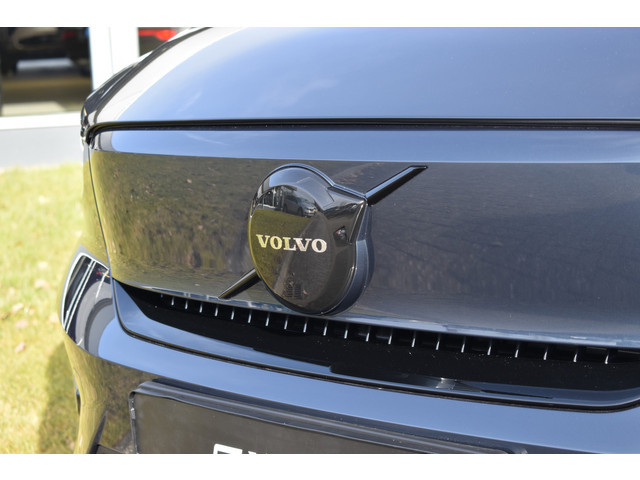 Volvo EX40