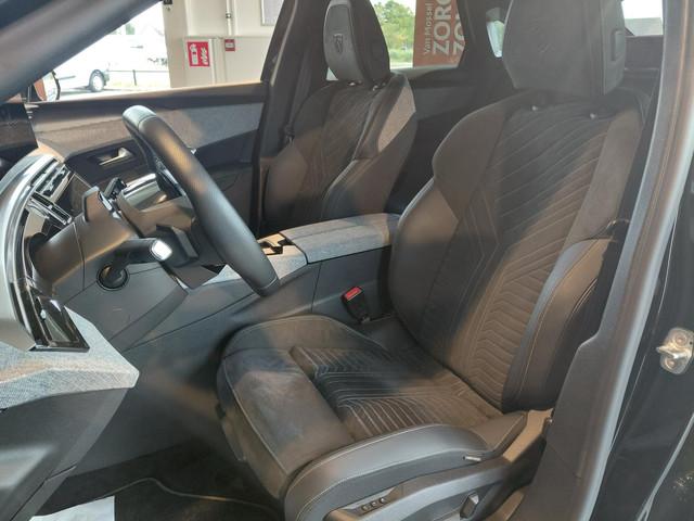 Peugeot E-3008