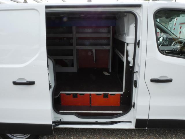Nissan NV300