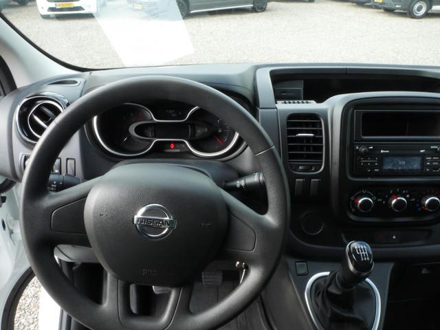 Nissan NV300