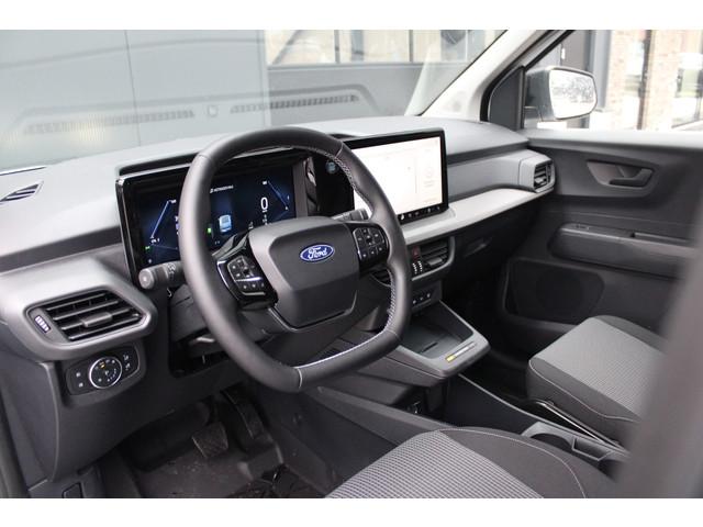 Ford E-Transit Courier