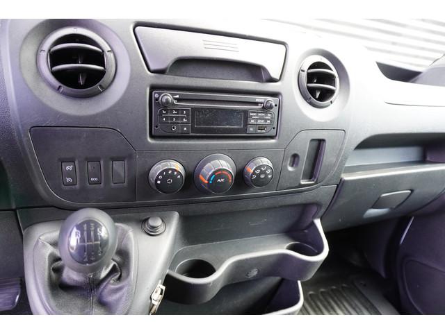 Nissan NV400