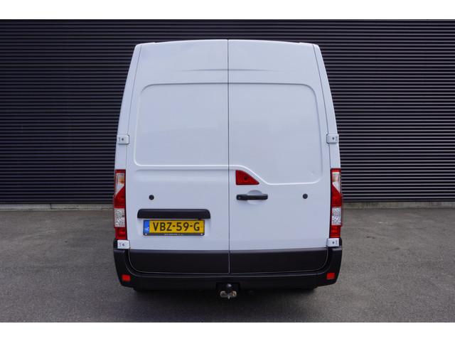Nissan NV400