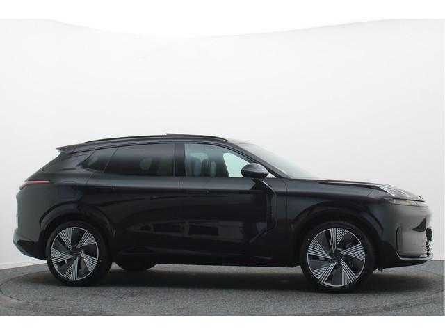 Lynk & Co 08