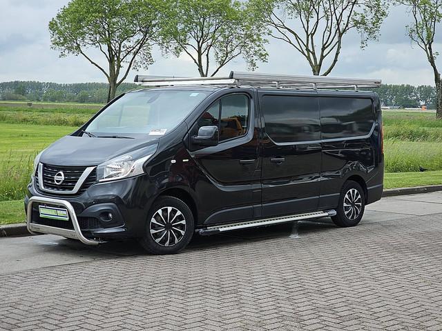 Nissan NV300