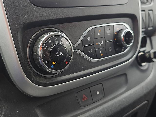 Nissan NV300