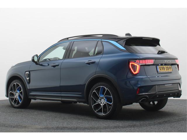 Lynk & Co 01