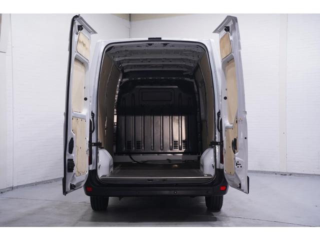 Nissan Interstar