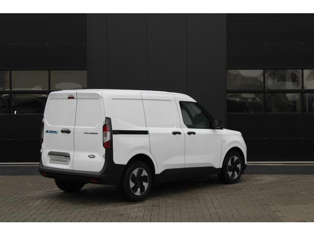 Ford E-Transit Courier