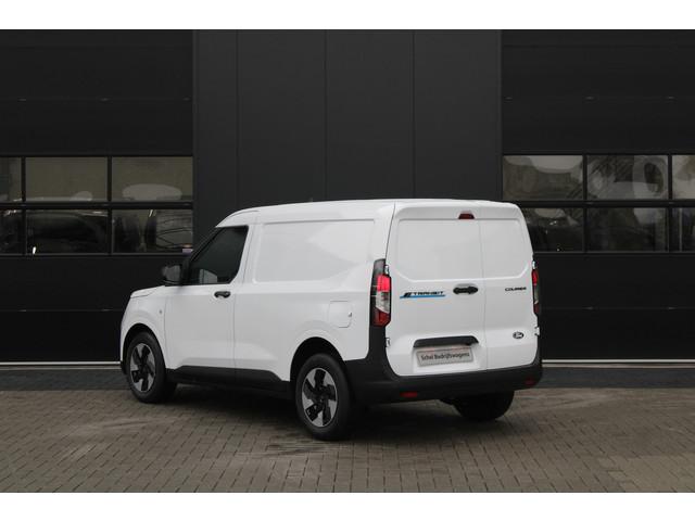 Ford E-Transit Courier