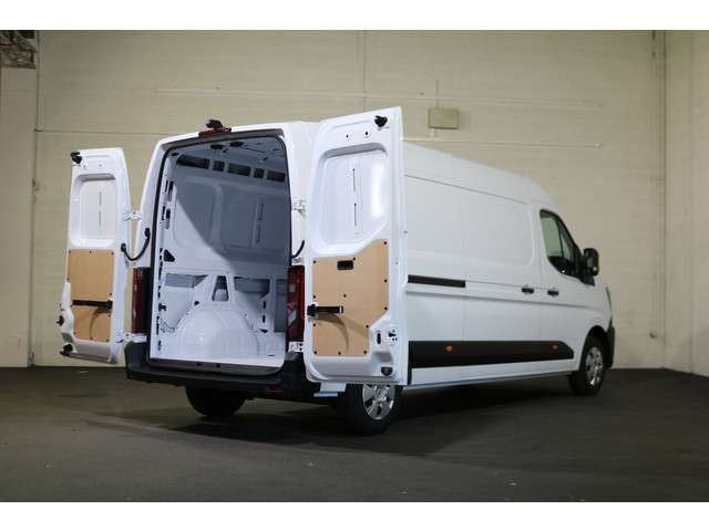 Nissan Interstar