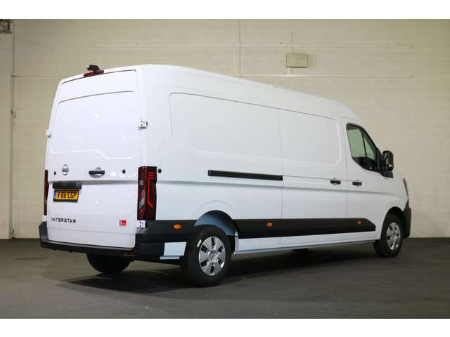Nissan Interstar