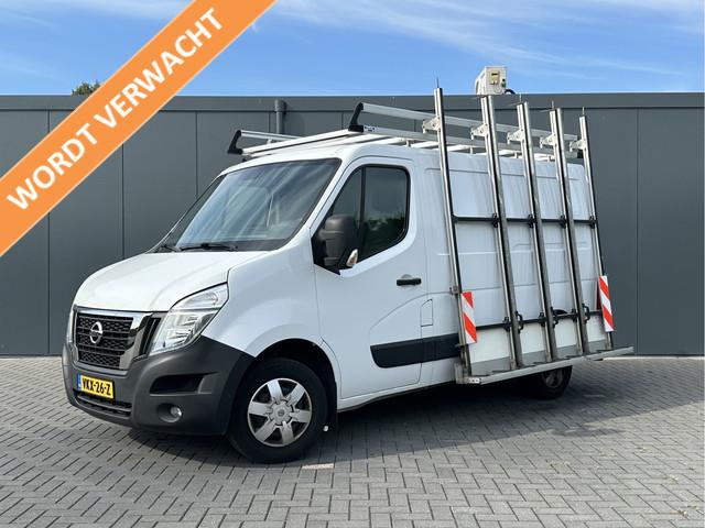 Nissan NV400