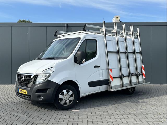 Nissan NV400