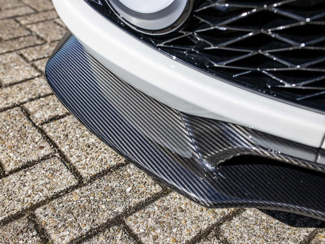 Aston Martin V12 Vanquish