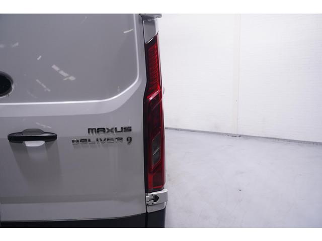 Maxus Deliver9