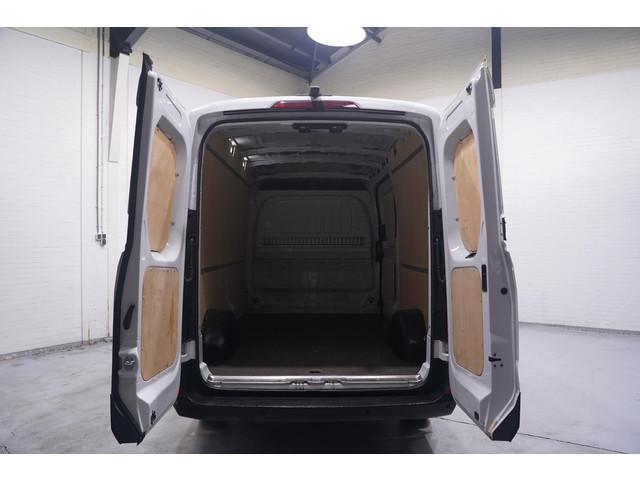 Maxus Deliver9