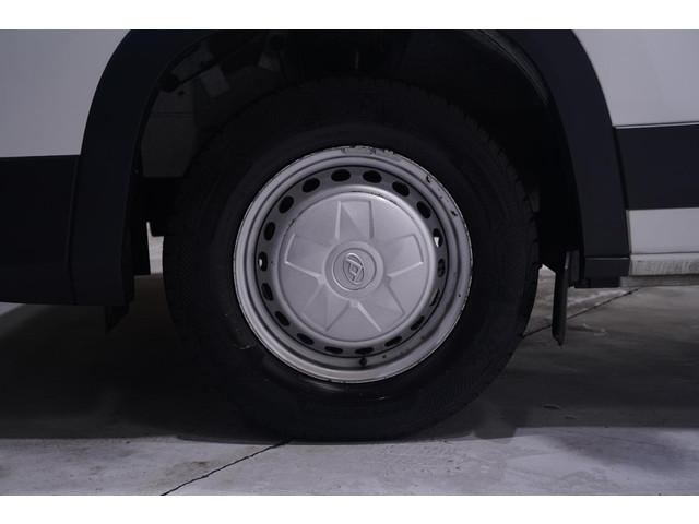 Maxus Deliver9