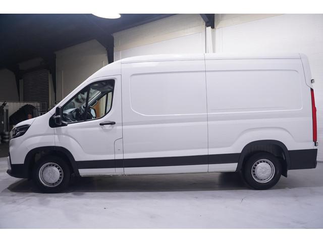 Maxus Deliver9