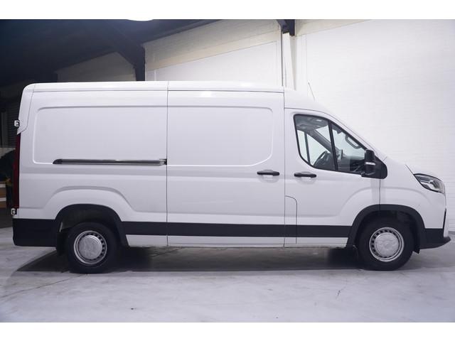 Maxus Deliver9