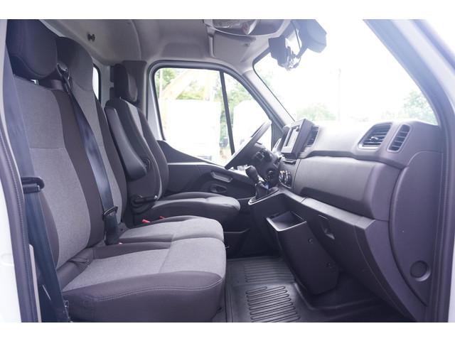 Nissan Interstar